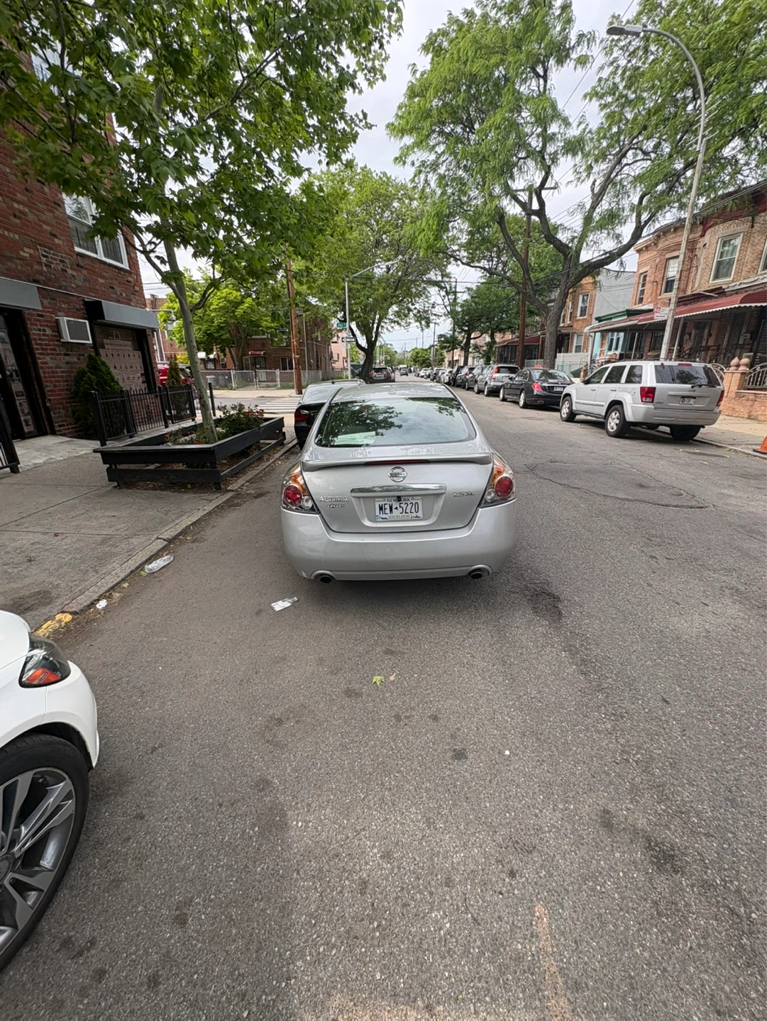 Silver Nissan Altima Sedan - photo 4