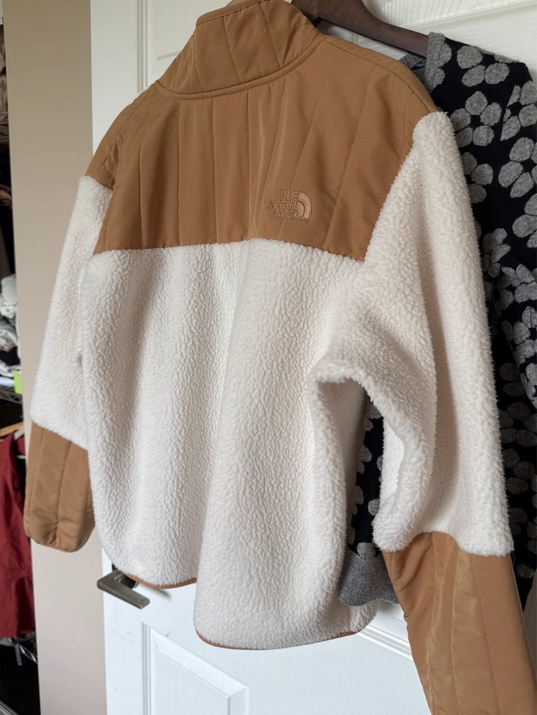 The North Face Women's XL Fleece Jacket - photo 4