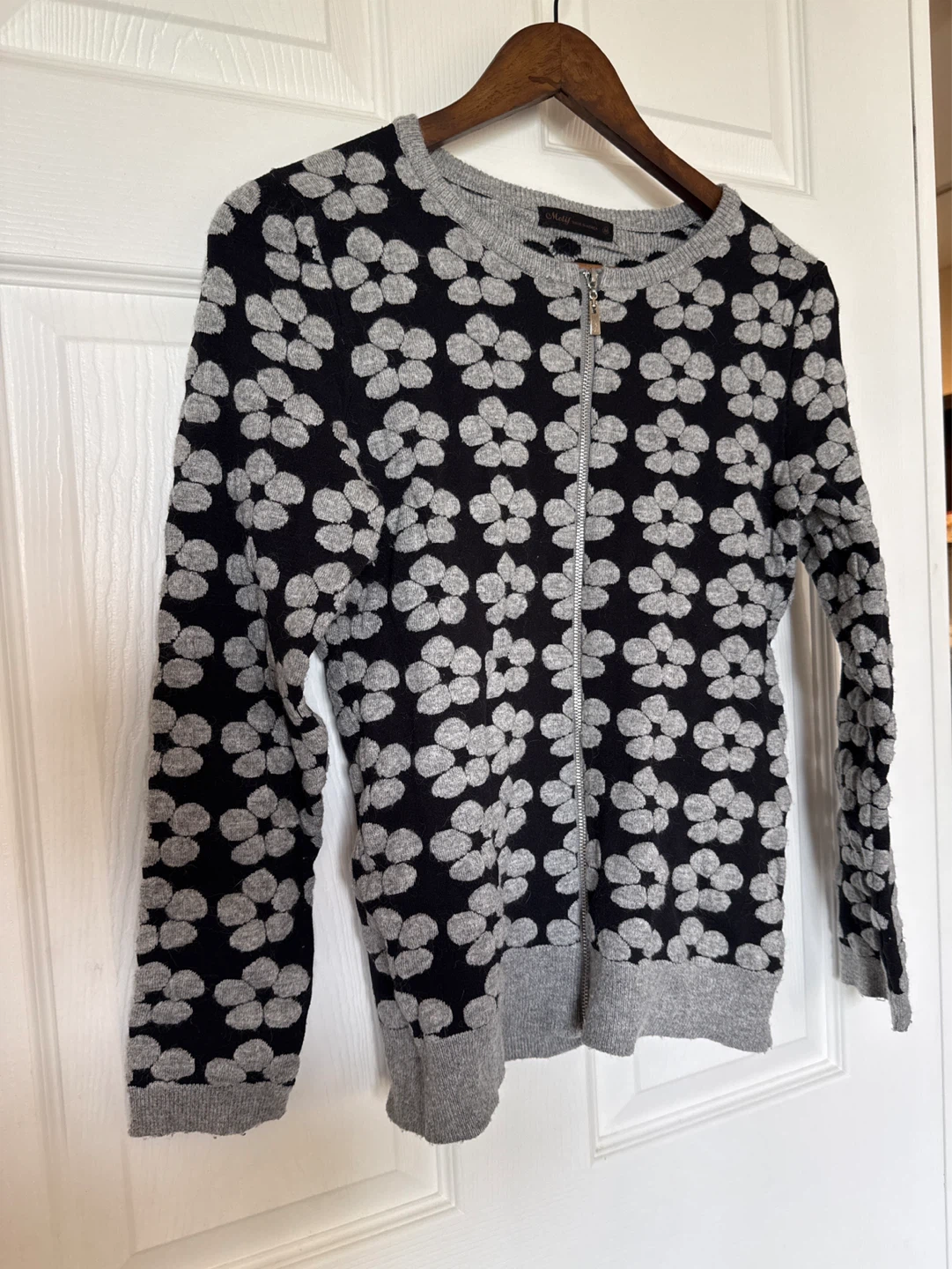 Motif Women's Zipper Cardigan - Black/Grey Floral Print - Size M - photo 4