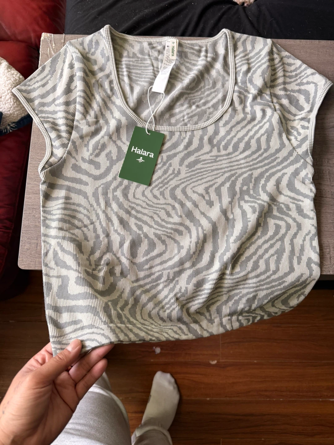 Halara Zebra Print Cropped T-Shirt - photo 4