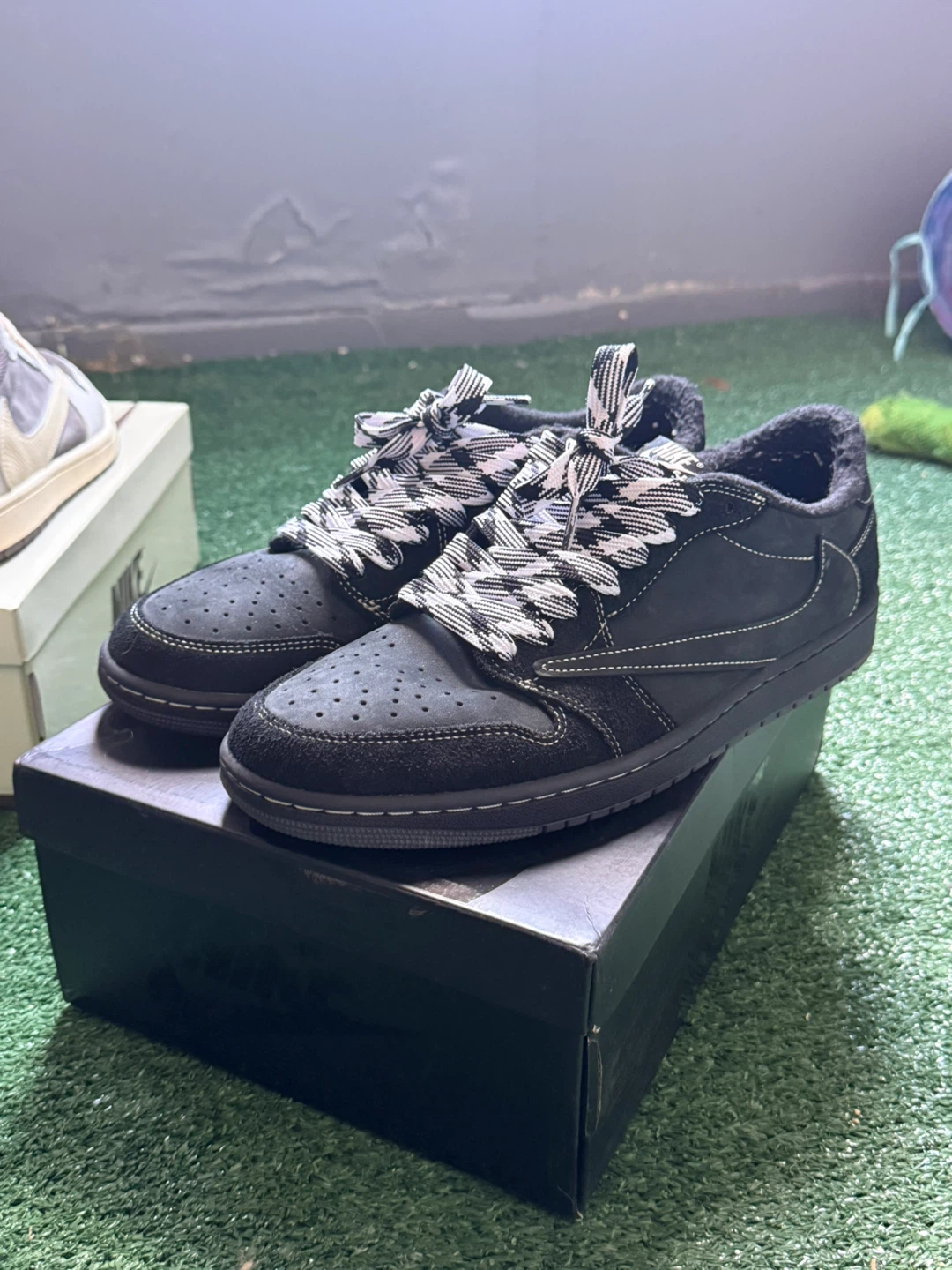 Nike Air Jordan 1 Low Travis Scott - photo 3