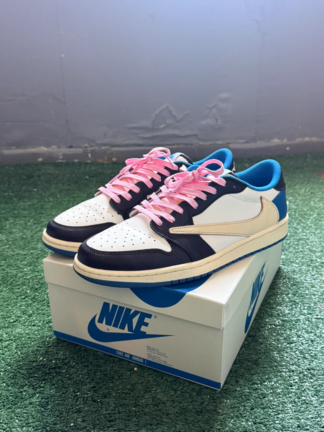 Nike Air Jordan 1 Low Travis Scott