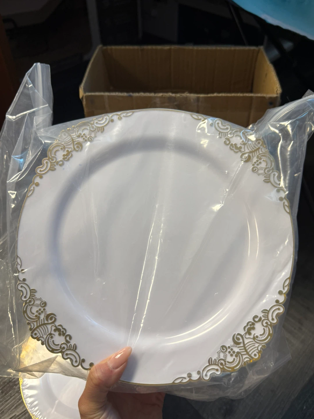 White Disposable Plates with Gold Trim - photo 2