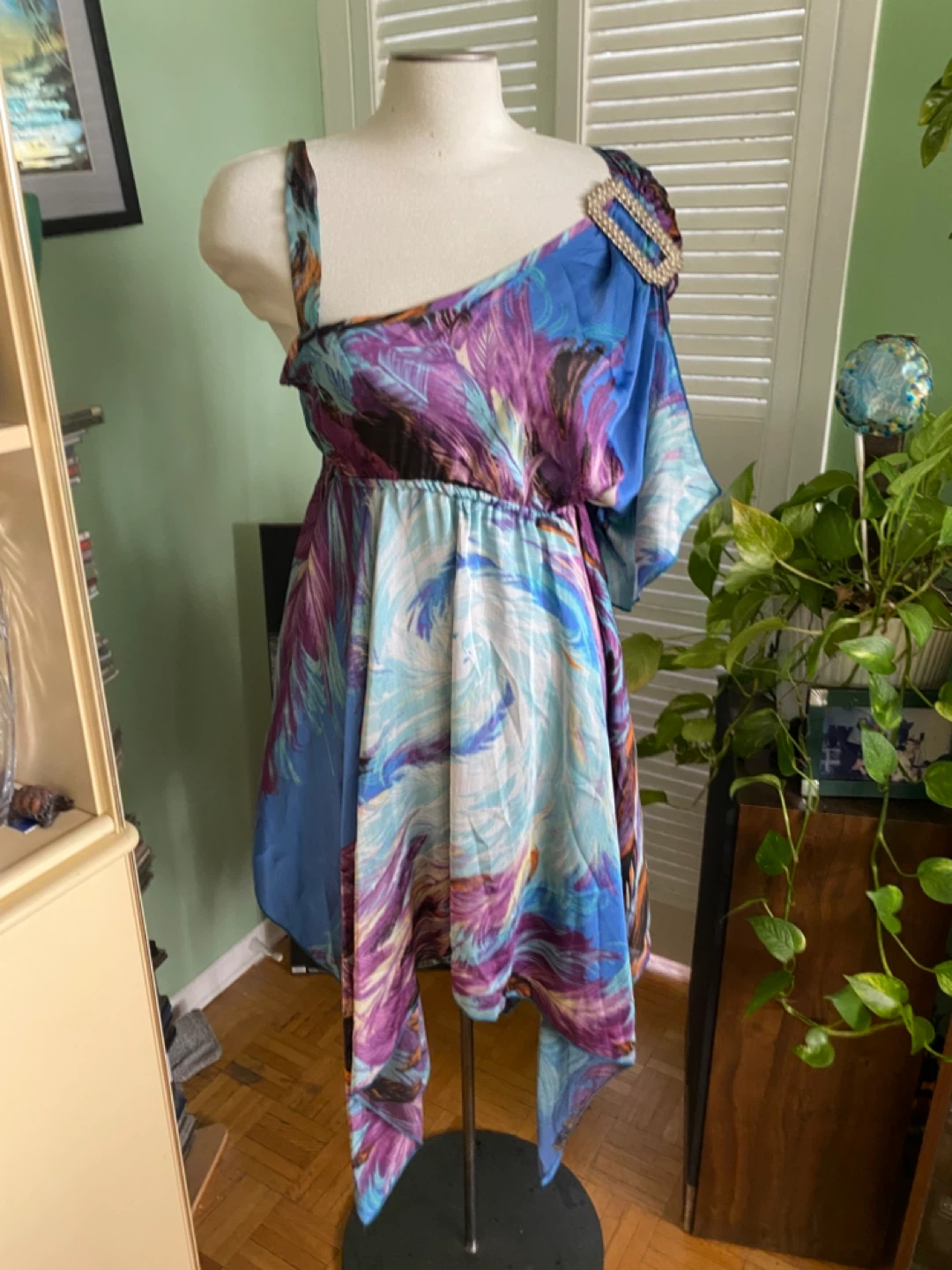 Flamingo USA Women's Dress - Colorful Feather Print