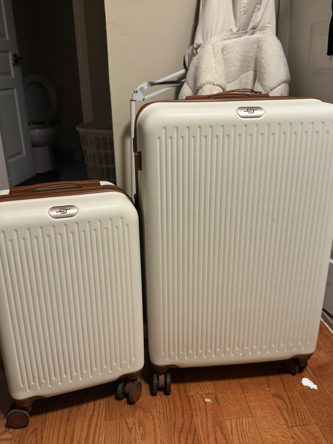 Set of 2 Cream Suitcases with Brown Trim - photo 2