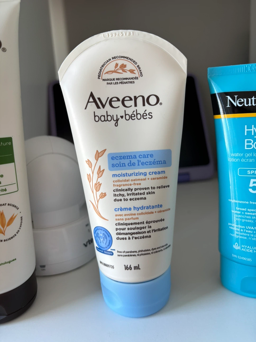 Aveeno Lotion, Neutrogena, and Banana boast Sunscreens - photo 4