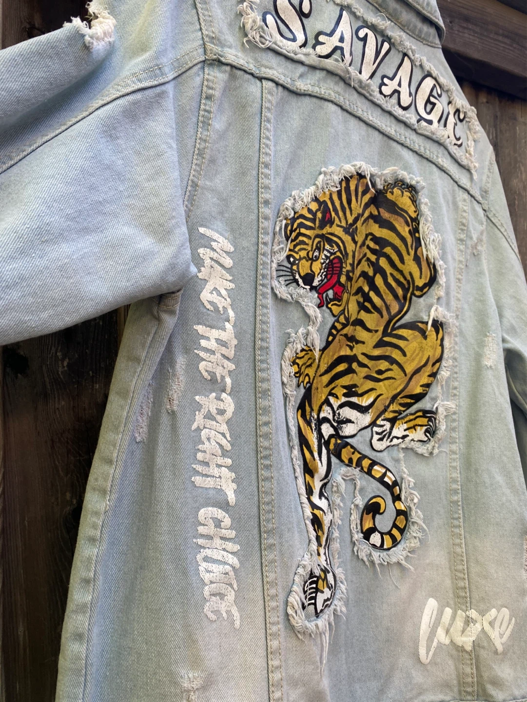 Victorious Men's Savage Tiger  Denim Jean Jacket, S - photo 4