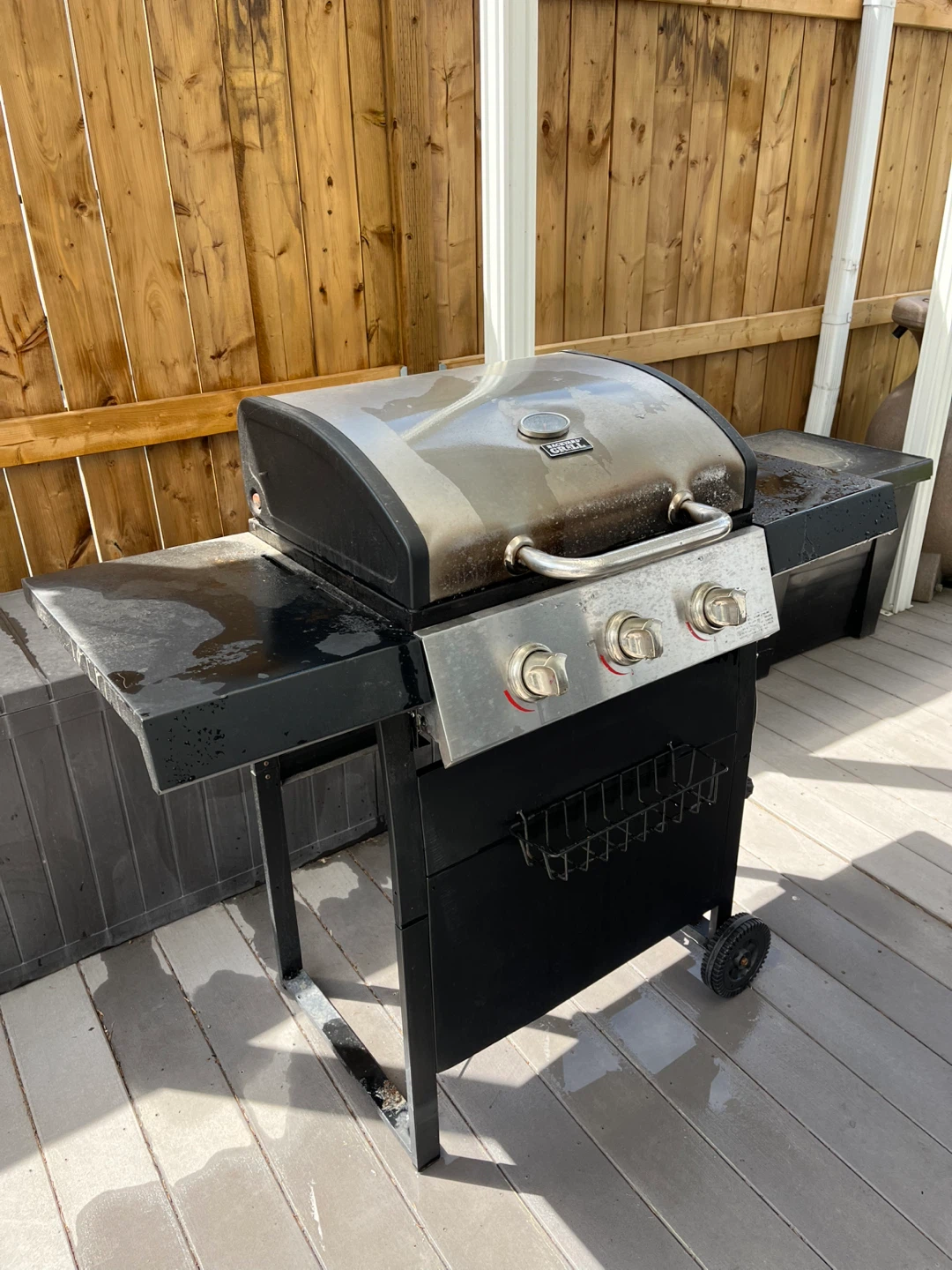Backyard Grill Propane BBQ - photo 3