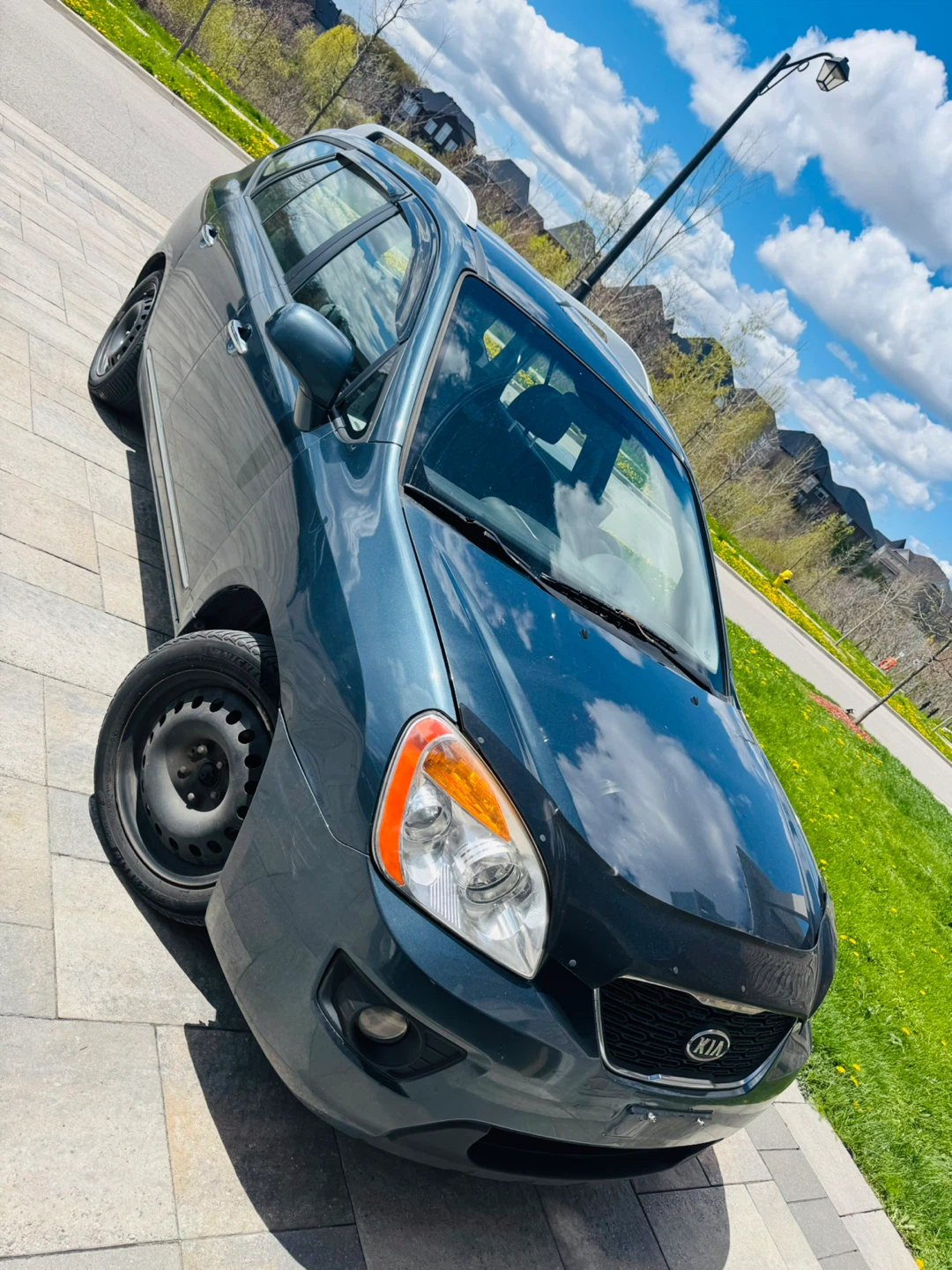 2011 Kia Rondo EX ( LOW KM ) - photo 2