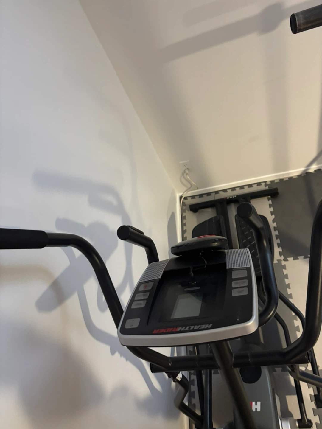 HealthRider Elliptical Trainer - photo 2