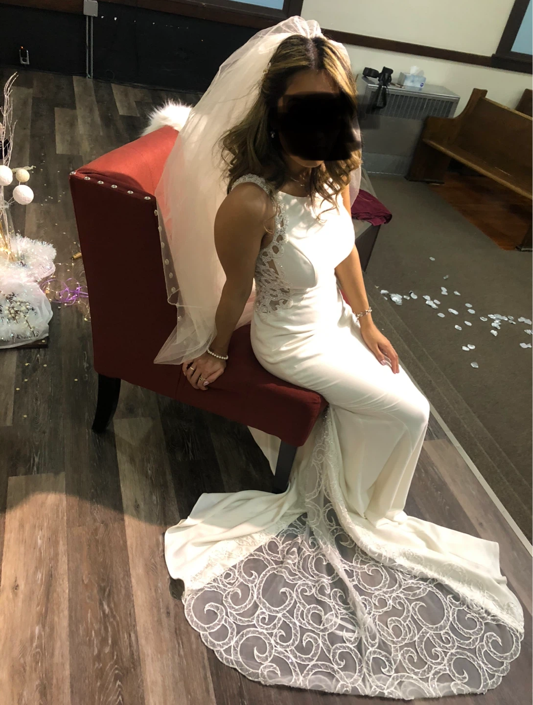 White Mermaid Wedding Dress with Lace Detail - photo 3