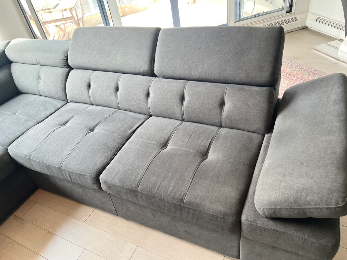 Modern Sectional Sofa - Excellent Condition - photo 3