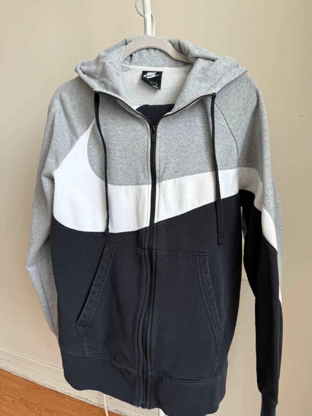 Nike SET