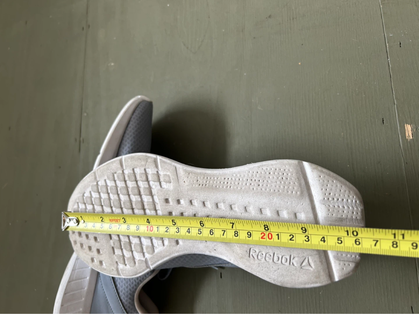 Reebok Women's Grey Running Shoes - Size 7.5
