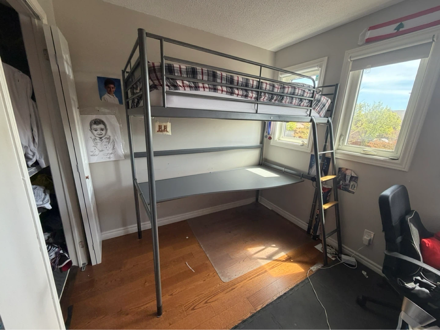 IKEA SVÄRTA Loft Bed with Desk - photo 5