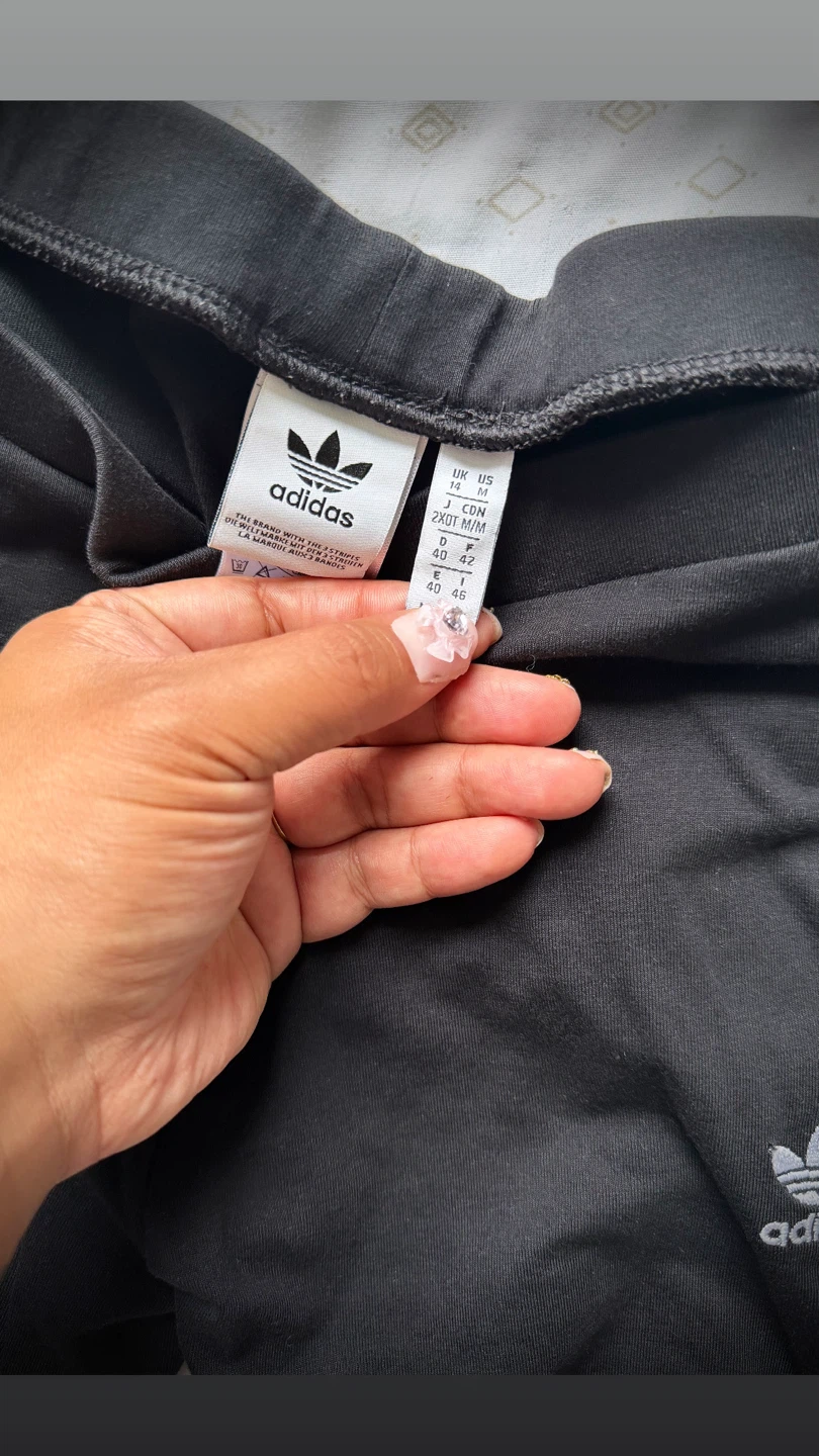 Adidas Black Athletic Tank Top and Capris Set - Size Medium - photo 3