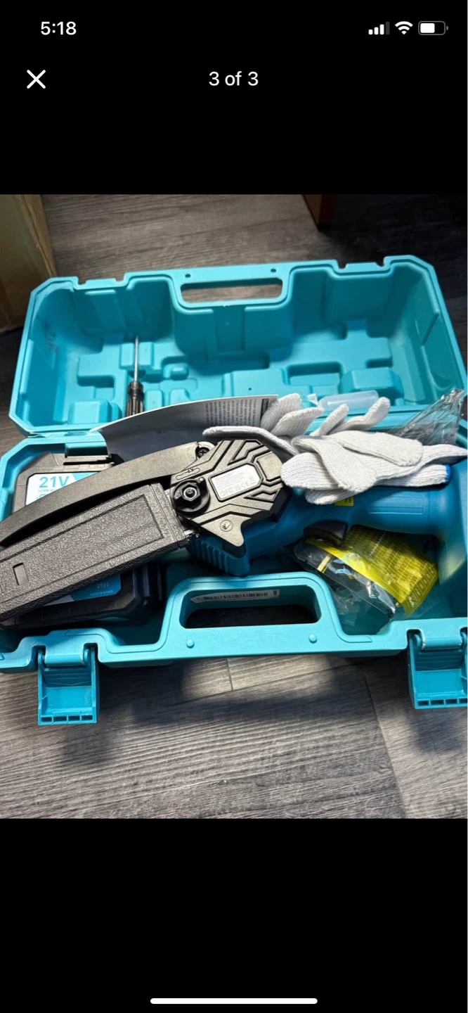 SeeSii 6-inch Cordless Mini Chainsaw Kit - photo 3