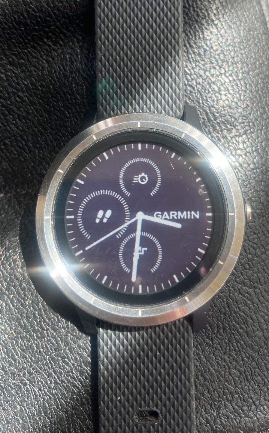 Garmin Vivoactive 3 Smartwatch /Fitness Watch/GPS /Garmin Pay