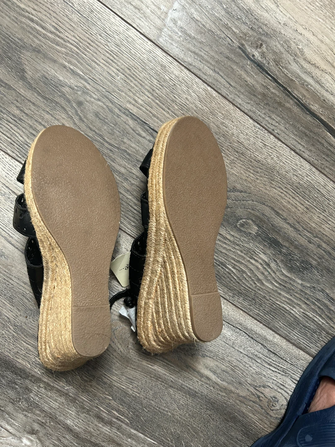 George black wedge sandals - photo 4