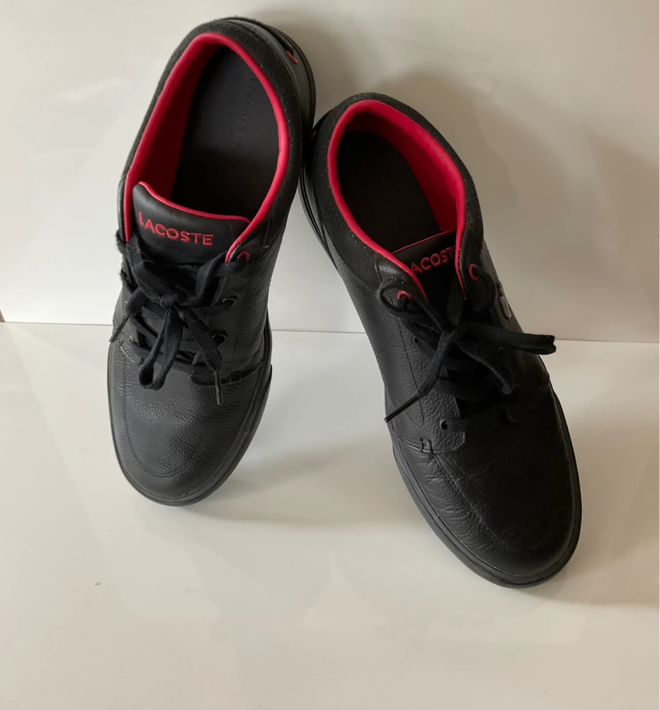 Lacoste men’s black red sneakers size 10 - photo 2
