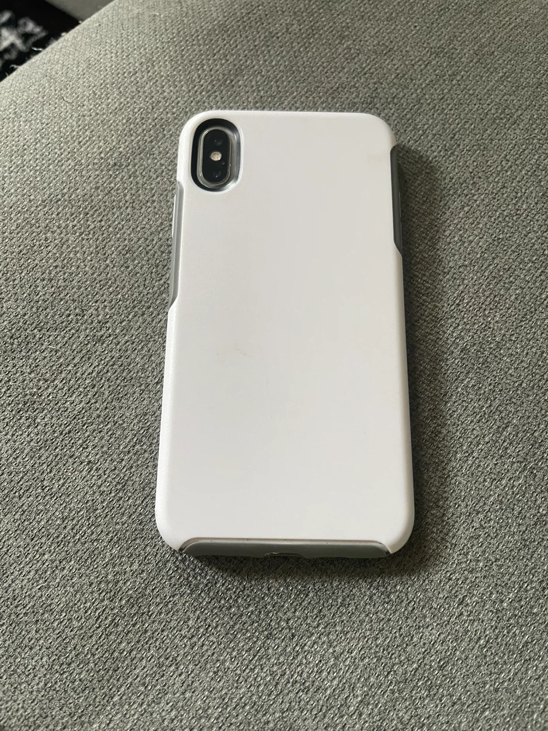 Apple iPhone XS Max 64GB White Unlocked