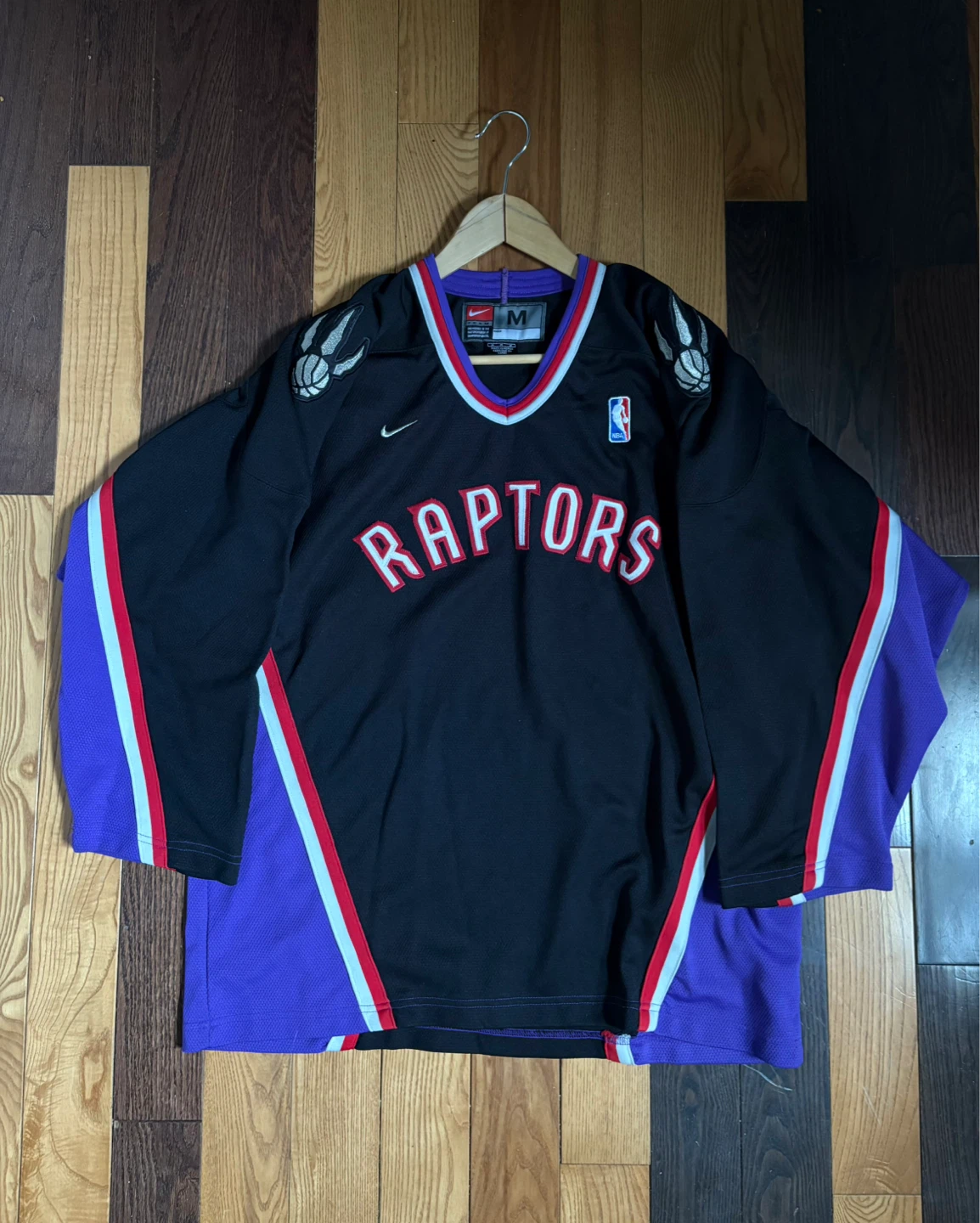 Vintage Toronto Raptors Nike hockey jersey M team nike