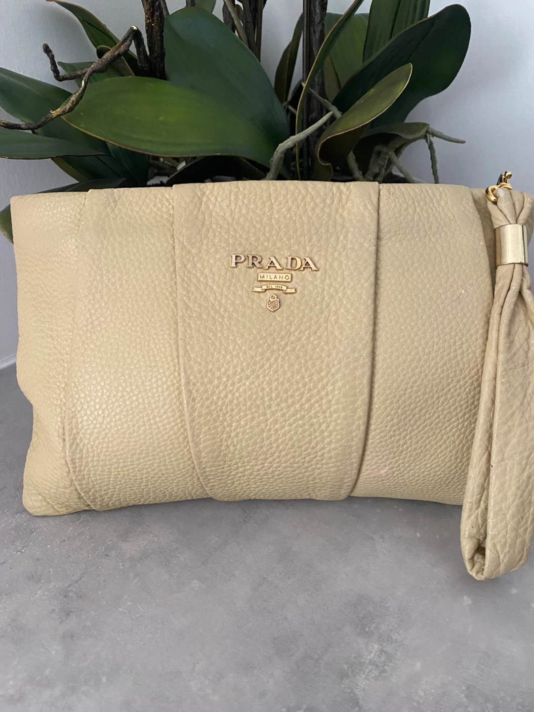 Prada Beige Leather Clutch with Tassel - photo 2