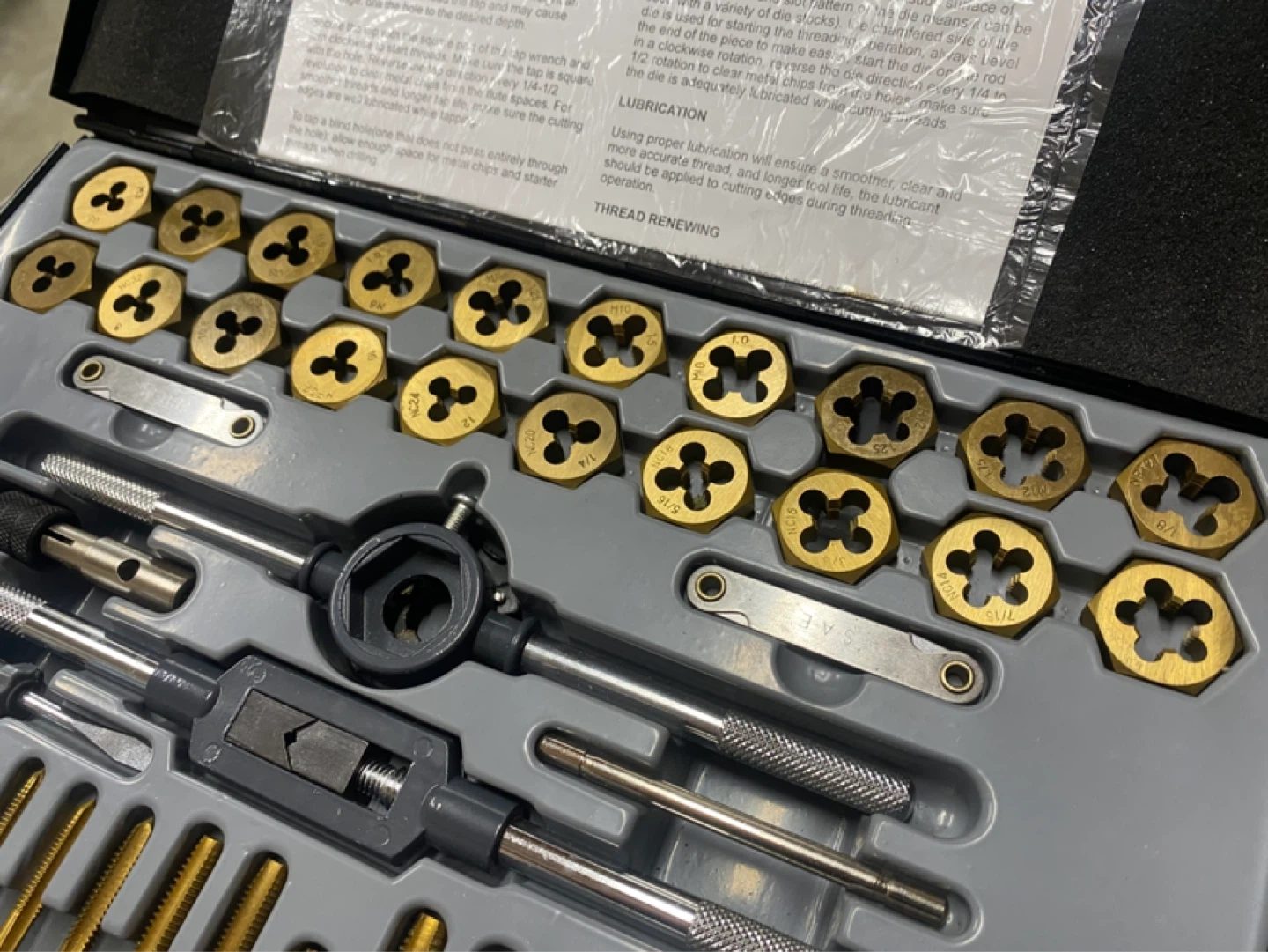 Maximum tap and die set Brand new unused - photo 2