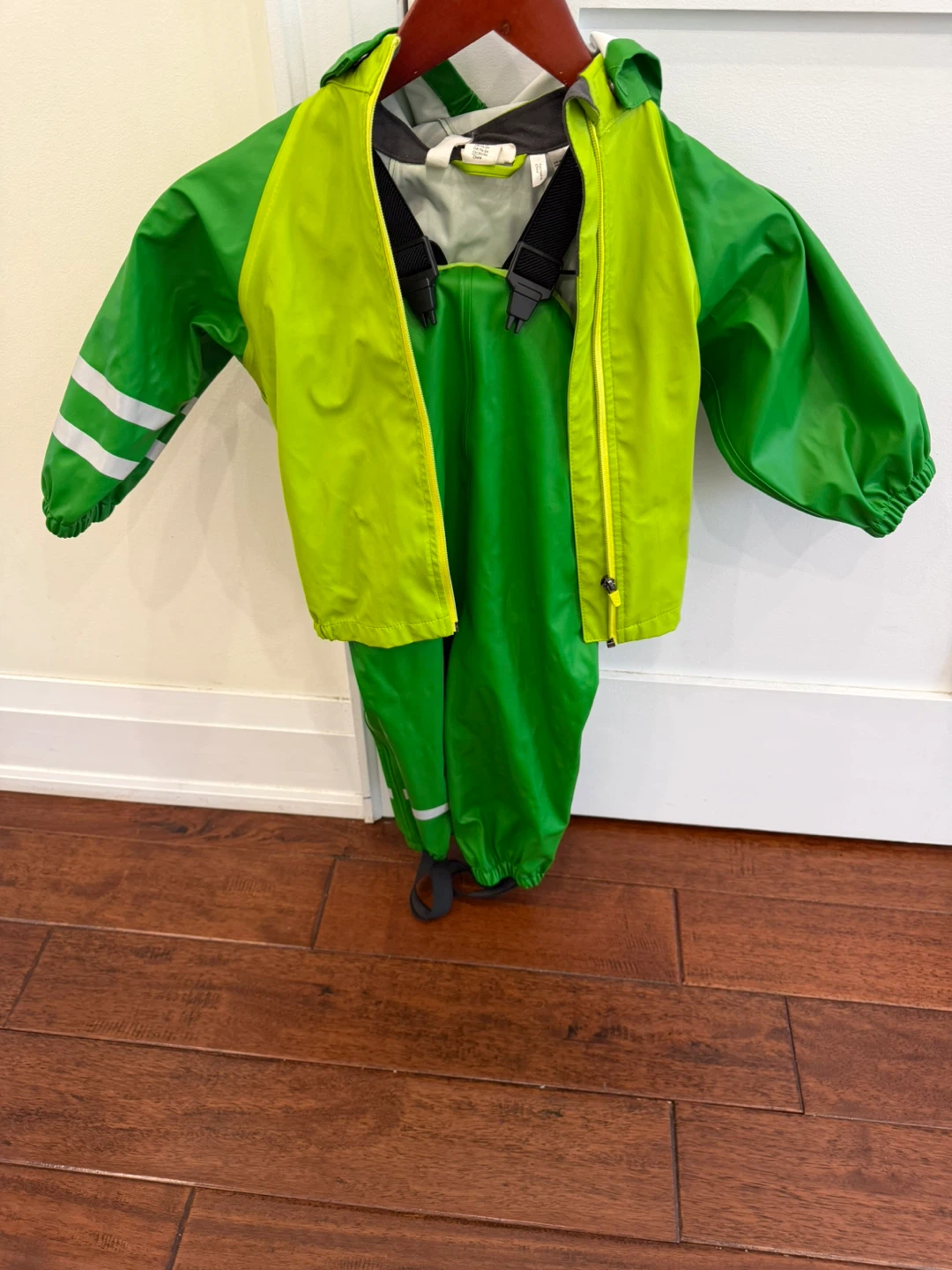 Spring Clean! EUC kids items - photo 2