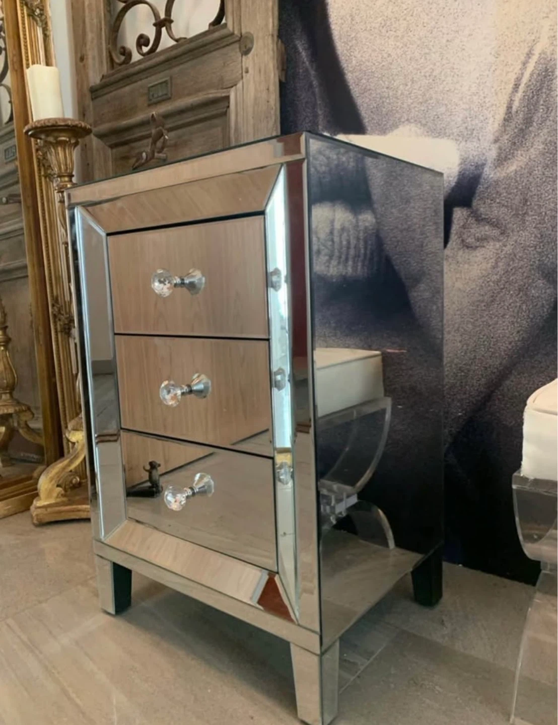 MIRRORED CABINET 3 drawers dresser - photo 3