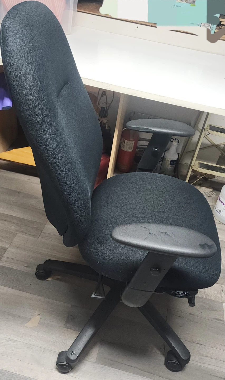 Chaise de bureau confortable avec accoudoirs – PRIX RAPIDE - photo 2