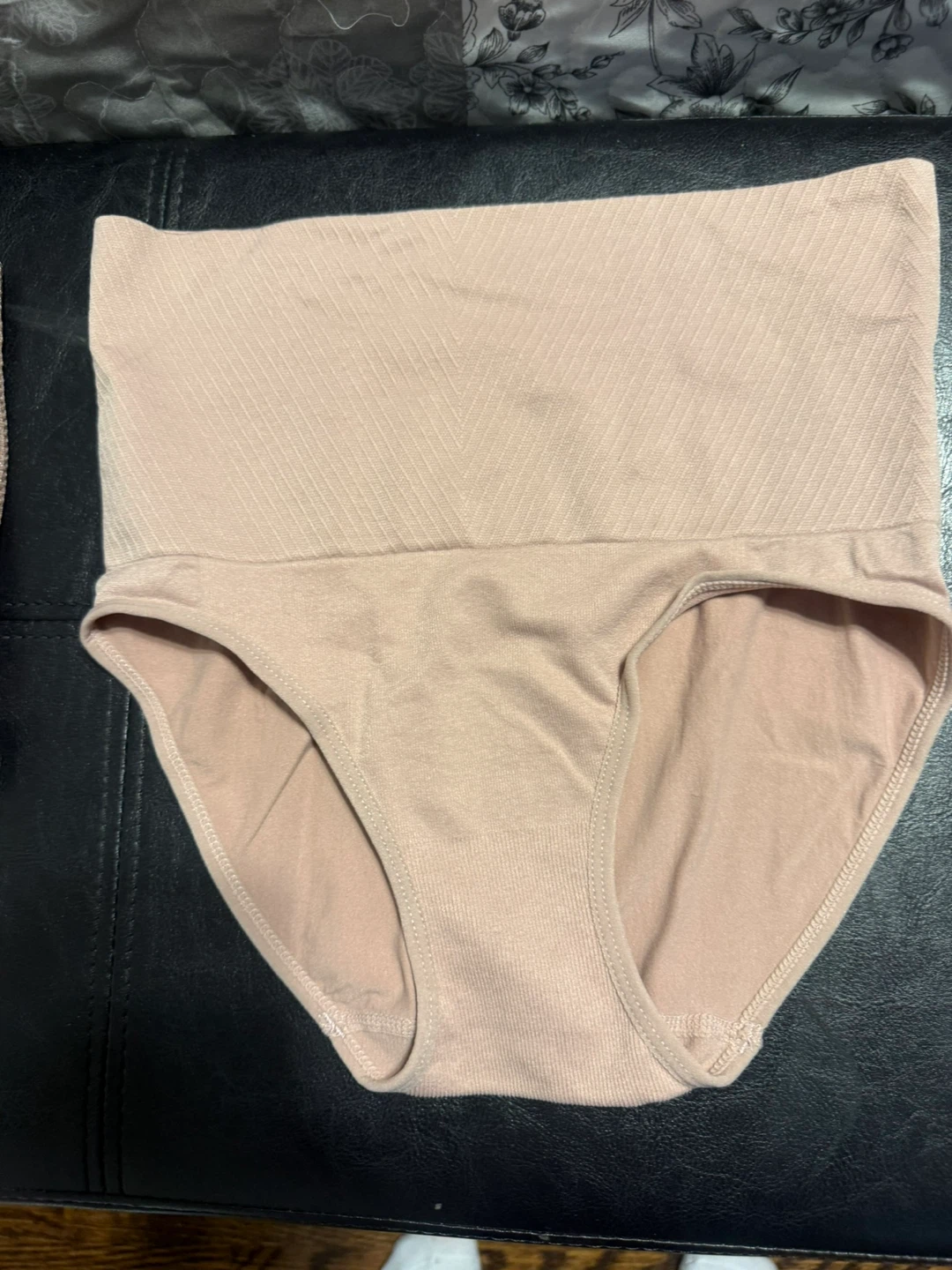 Skinnygirl Smoothers & Shapers - Size M - photo 4