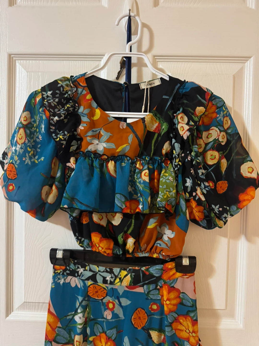 New- Floral Two-Piece crop top and skirt for women/girl - photo 2