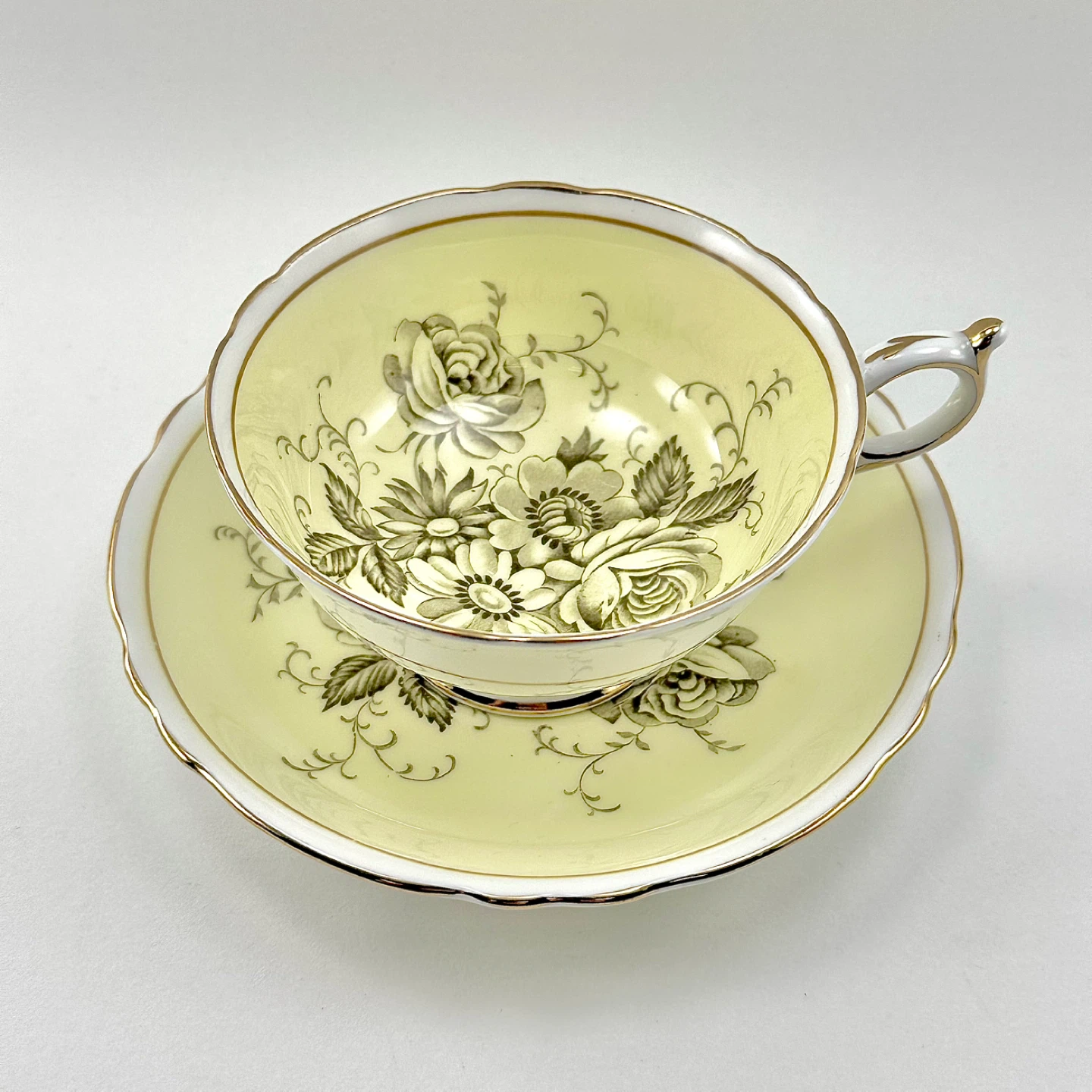 Double warrant paragon yellow/black teacup