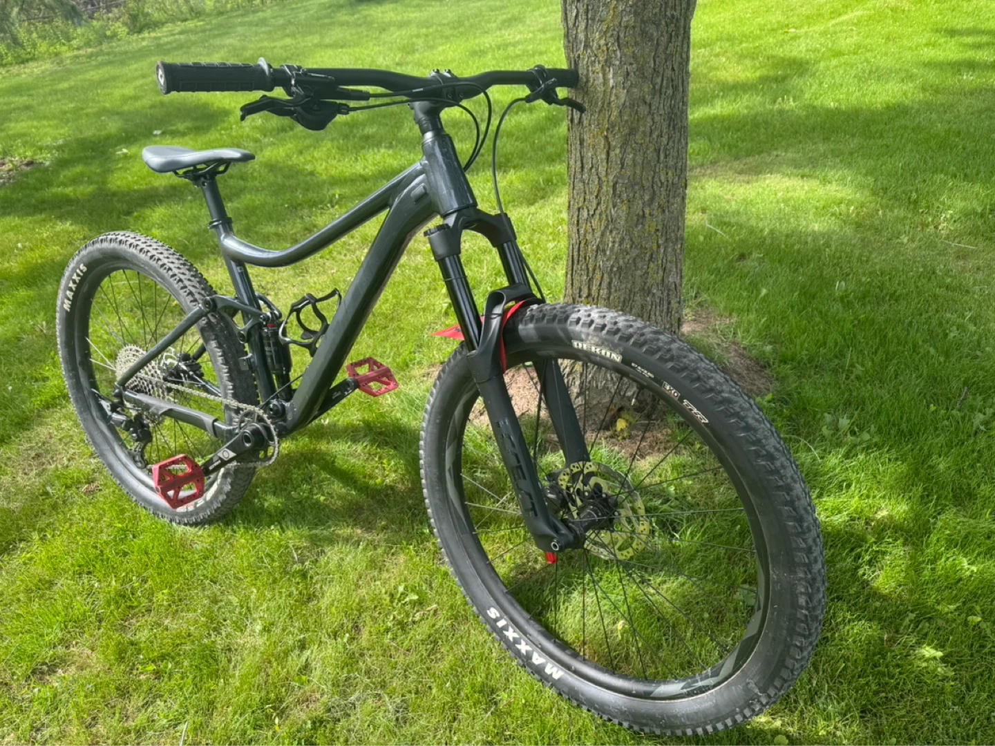 Giant Stance Mountain Bike - Medium - Dark Green - photo 2
