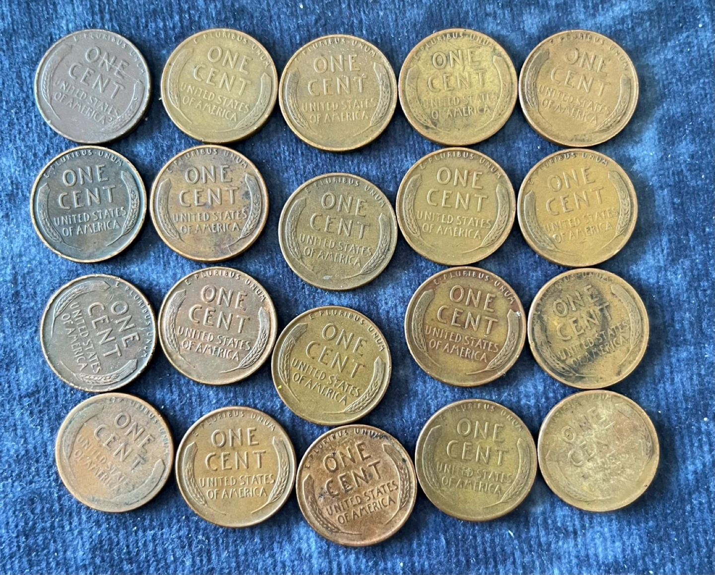 Collection of Lincoln Wheat Pennies (1930-1958) - photo 3