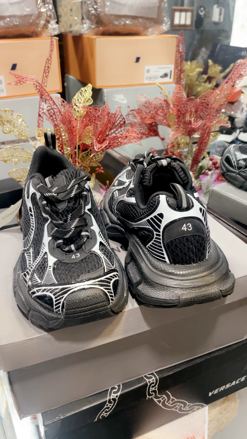 Balenciaga Men's Speed 3.0 Sneakers - photo 3