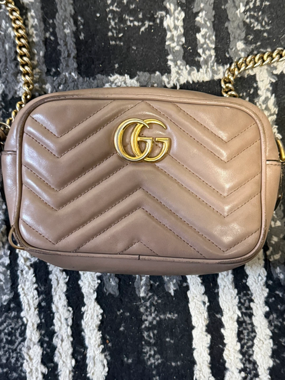 Gucci GG Marmont Mini Camera Bag in Taupe Leather - photo 2