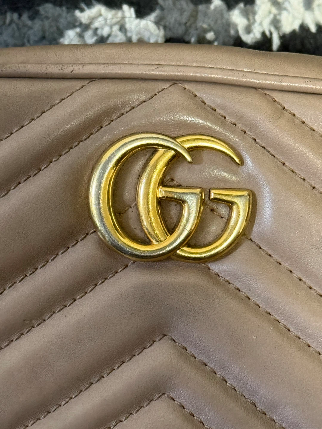 Gucci GG Marmont Mini Camera Bag in Taupe Leather - photo 3