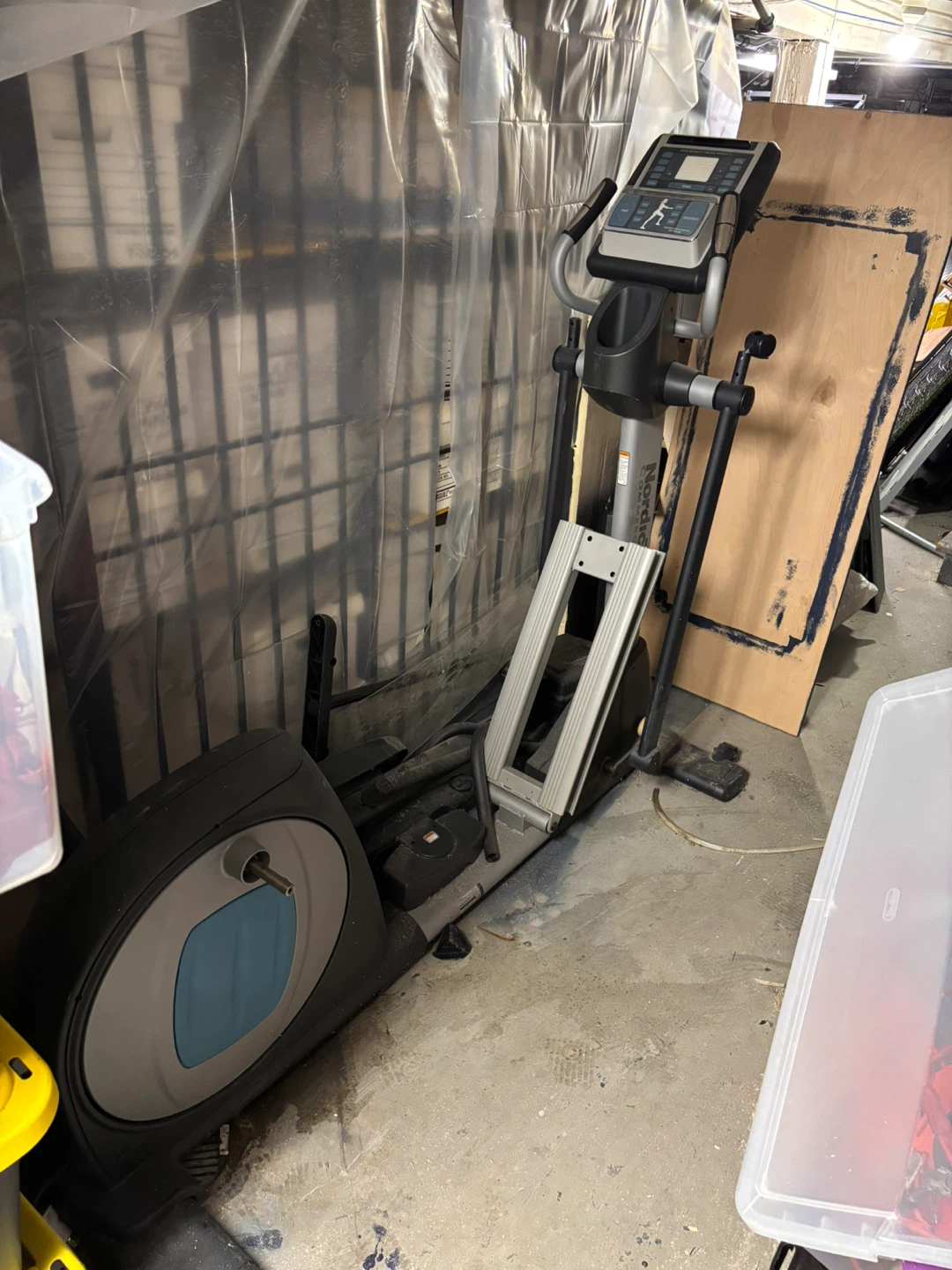 NordicTrack Commercial 1300 Elliptical