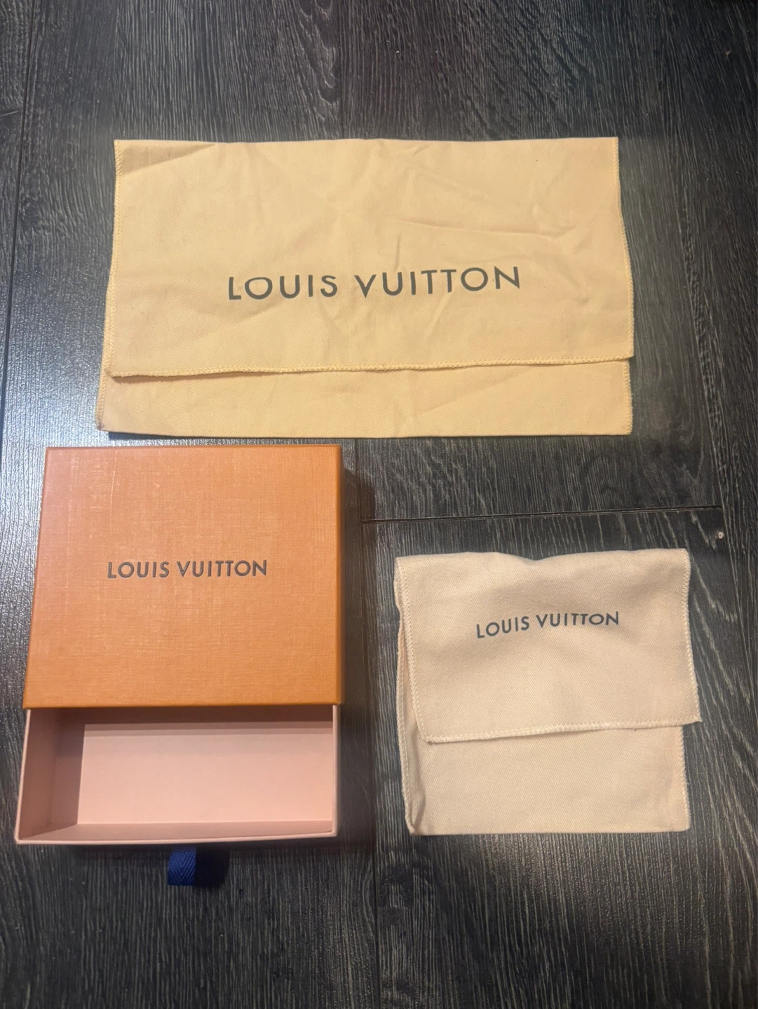 Louis Vuitton Gift Box & Felt Bags - photo 3