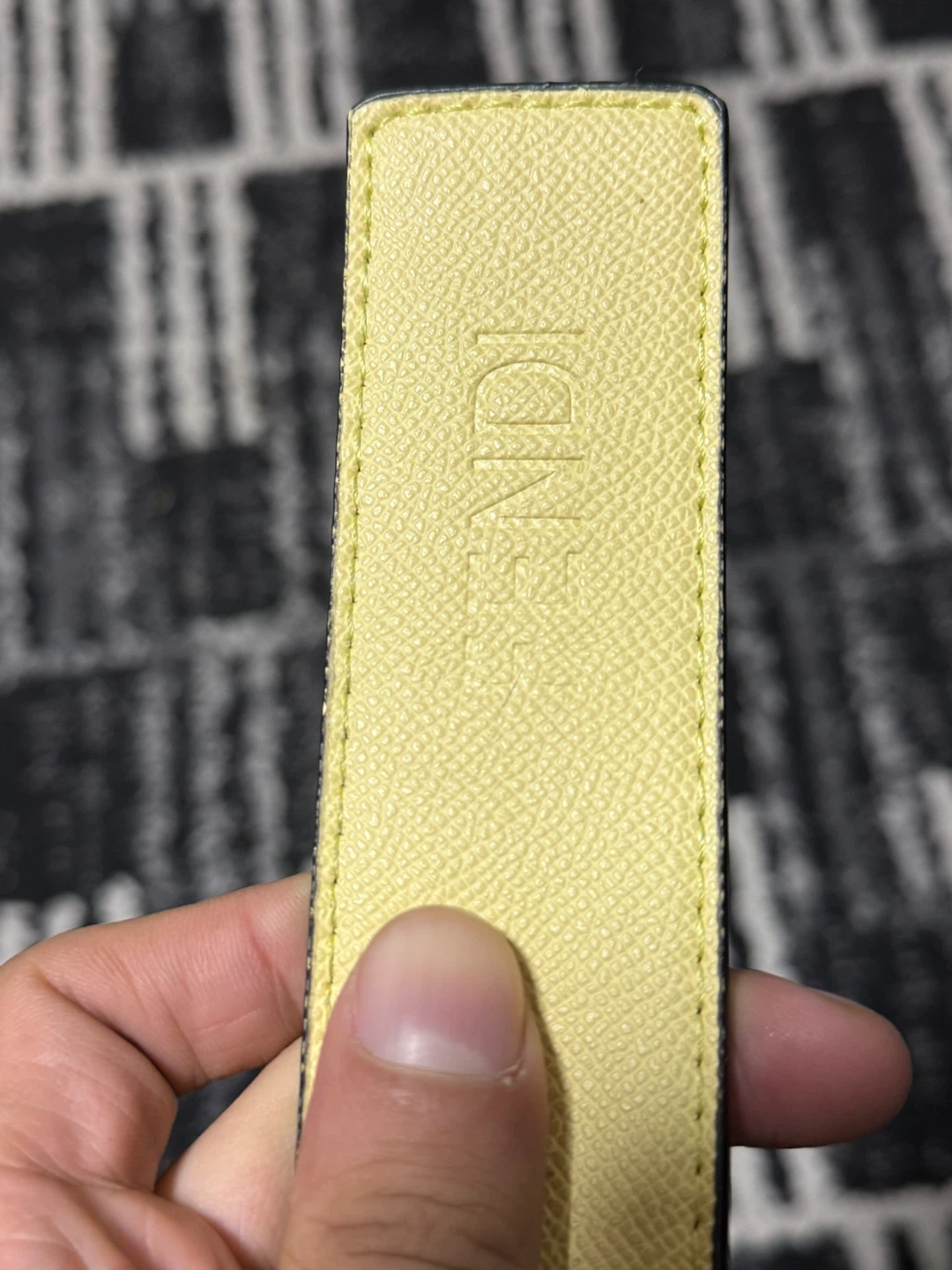 Fendi FF Belt Reversible Black and Yellow 48/120 size - photo 4