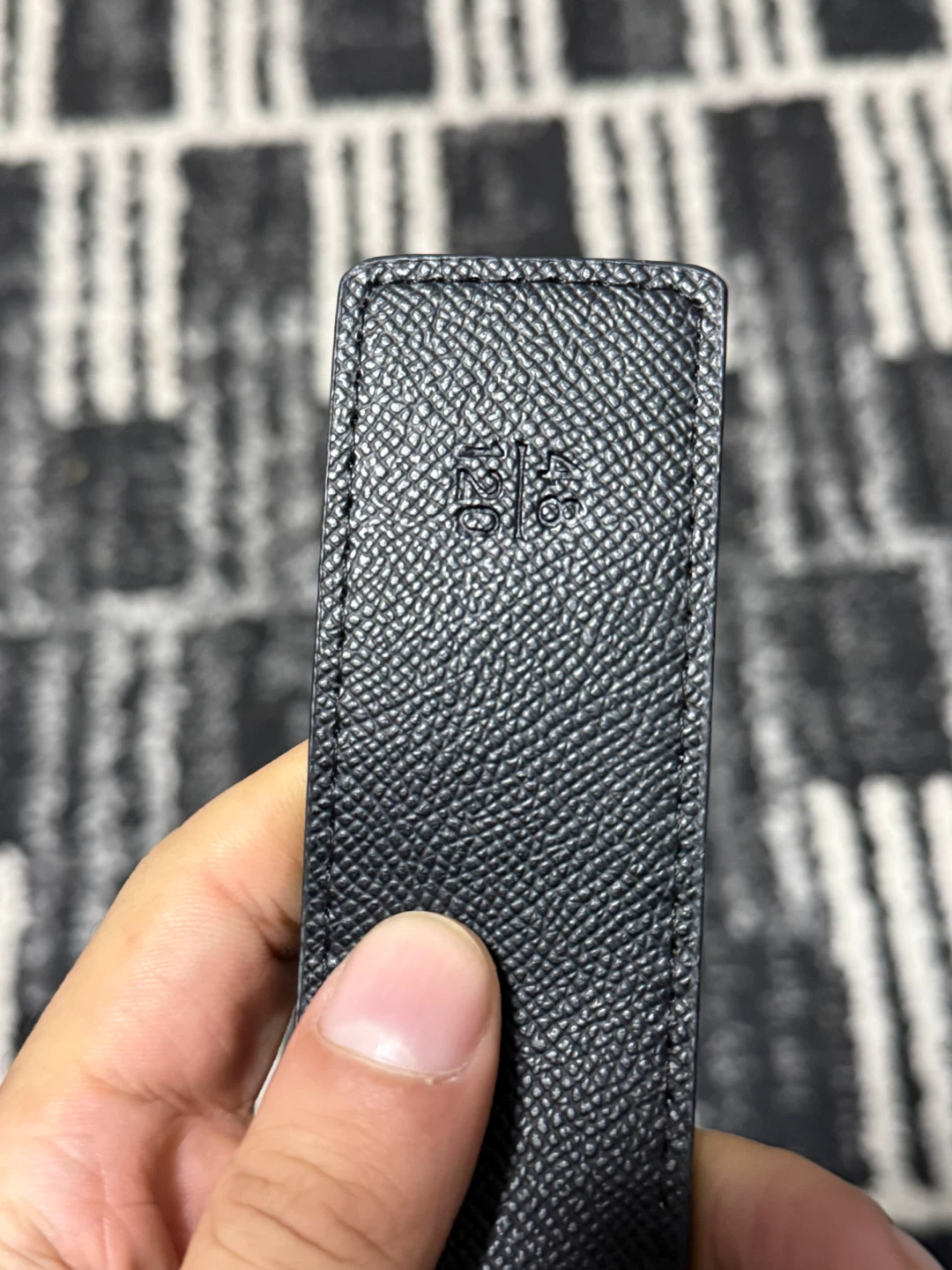 Fendi FF Belt Reversible Black and Yellow 48/120 size - photo 5