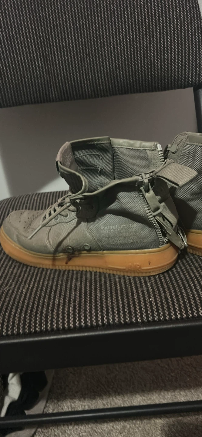 Nike SF Air Force 1 Mid Sneakers - photo 5