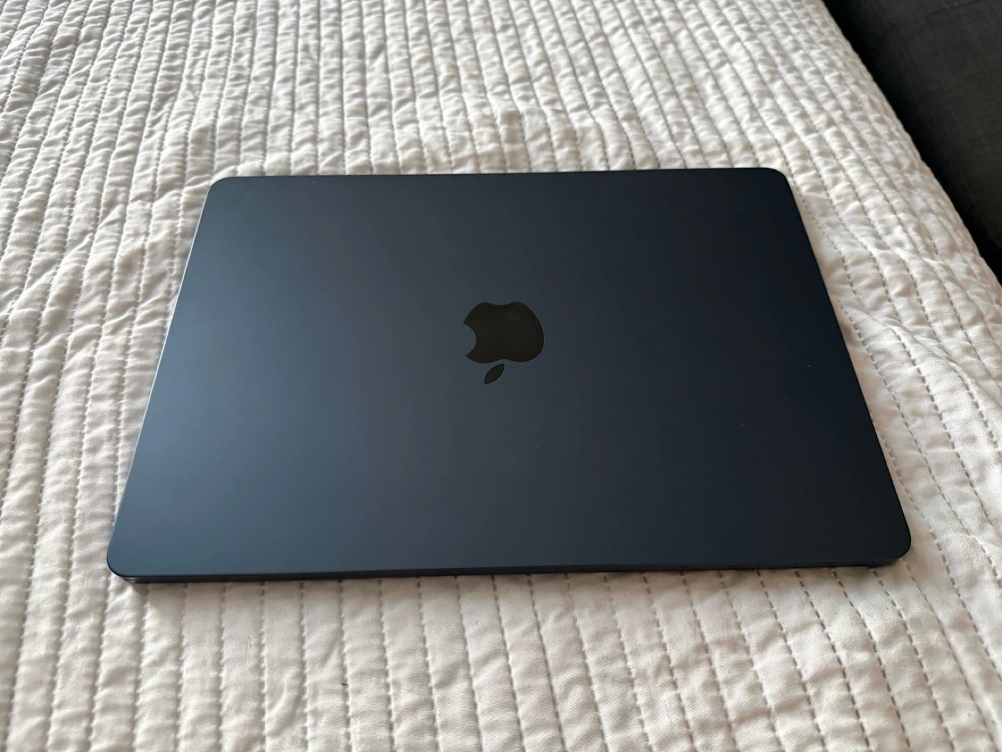 MacBook Air M4 chip 100% Battery