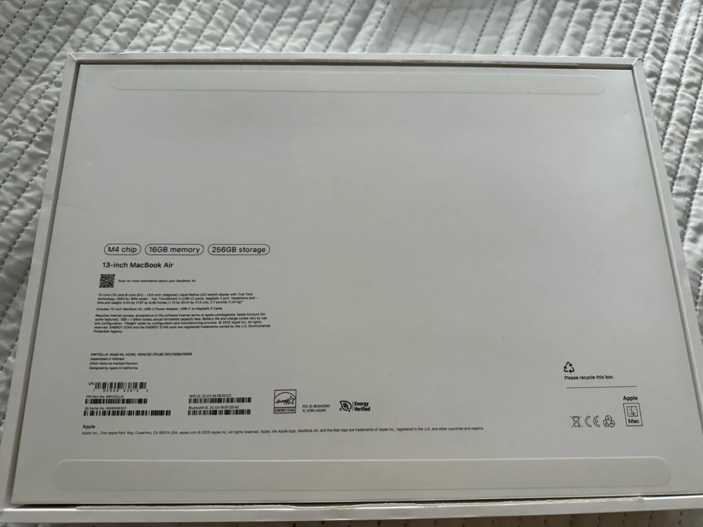 MacBook Air M4 chip 100% Battery - photo 4