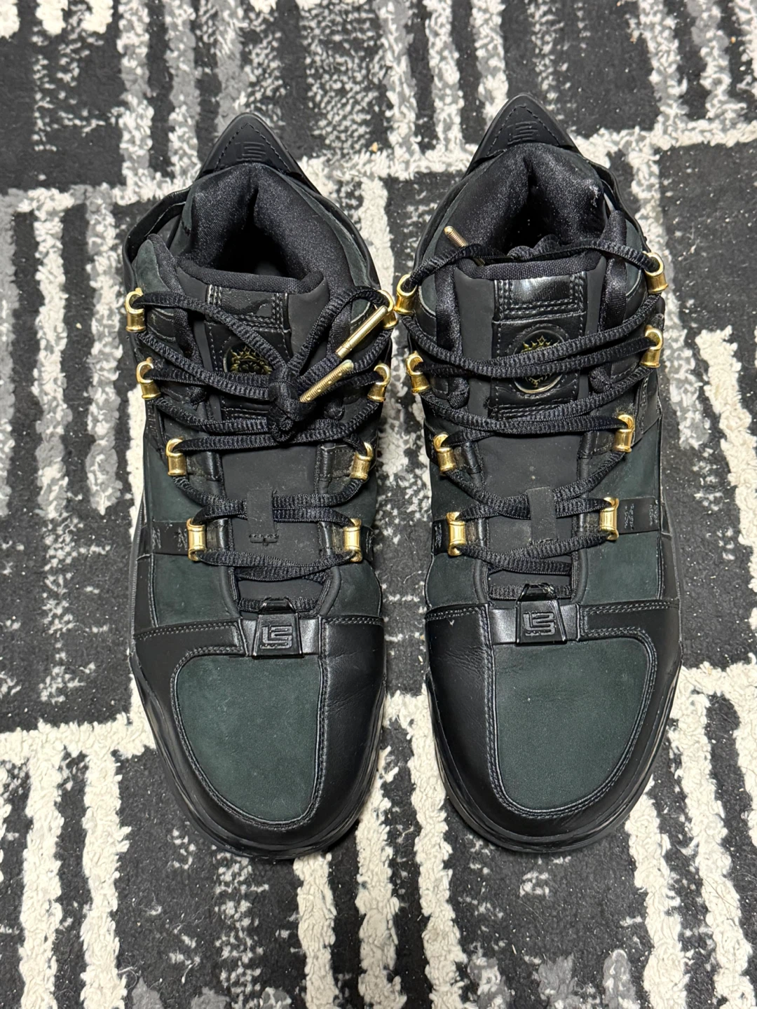 Size 9 - Nike Zoom LeBron 3 Retro 2018 Metallic Gold - photo 4