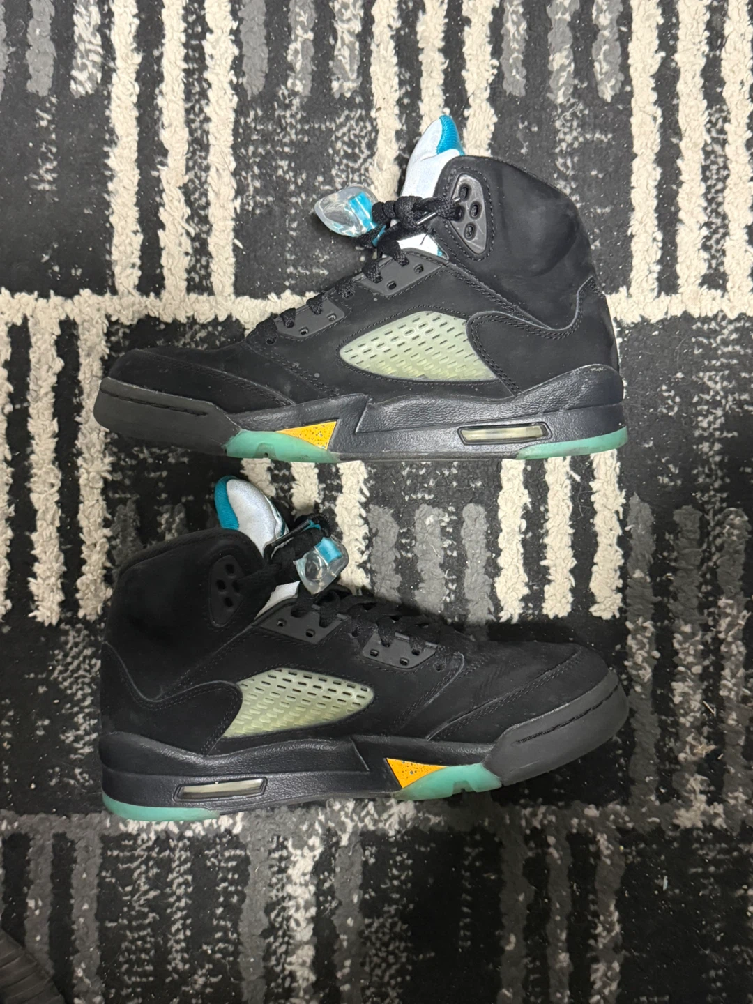 Air Jordan 5 Aqua Retro Size 5y GS Black Sneakers - photo 3