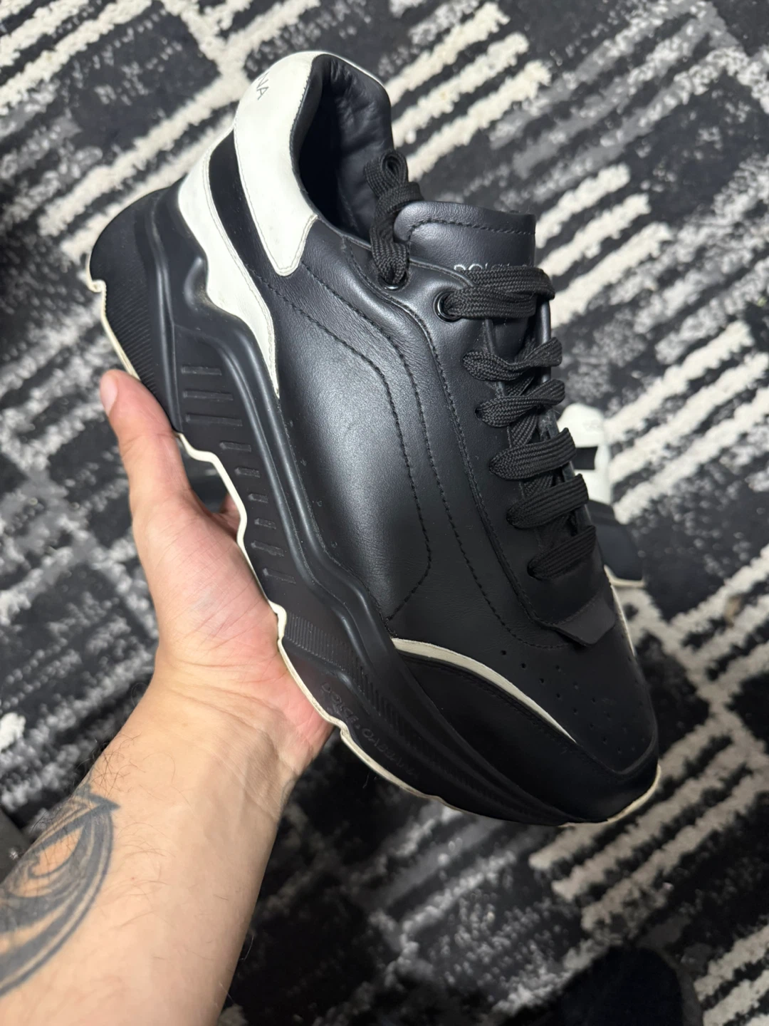 Size 8.5 US - Dolce & Gabbana Black Leather Daymaster Sneakers