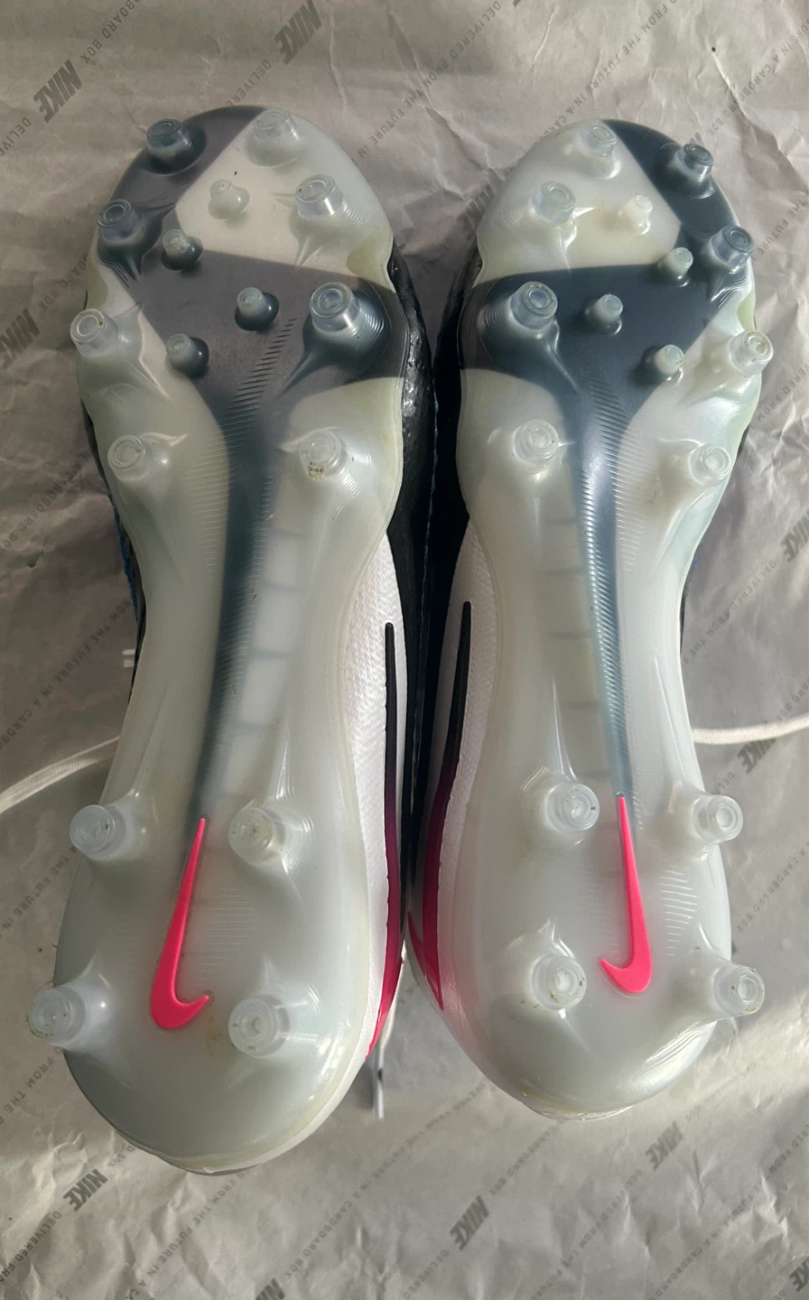 Nike Phantom GX Elite Dynamic Fit AG Soccer Cleats - photo 5
